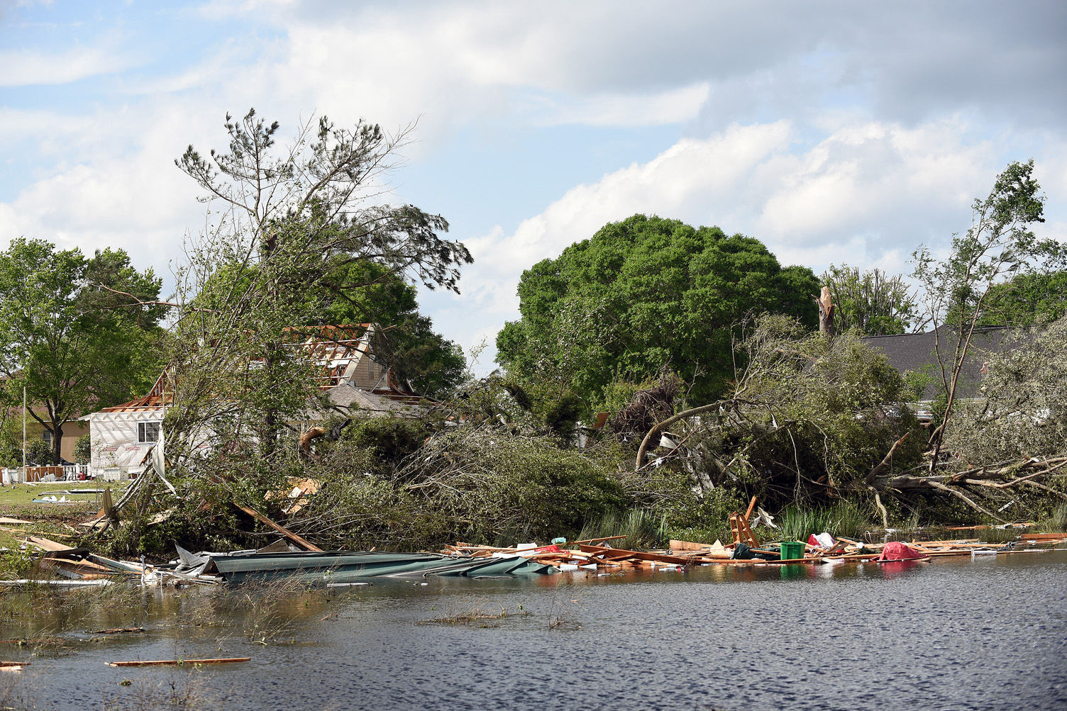 Tornado damages Eufaula